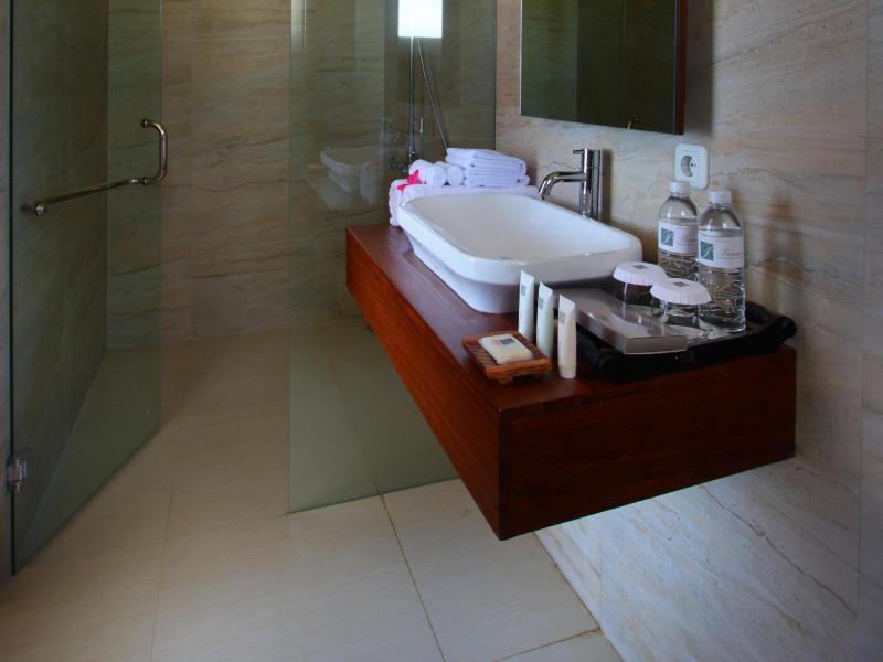 Hotel Di Bali Yang Ada Fasilitas Bathtub